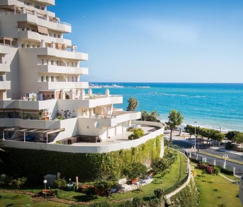 Benalbeach Estudio Premium Benalmádena Exterior photo